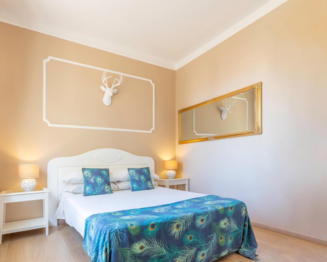 Colibri Prestige Rooms - Roman Ruins View カリアリ エクステリア 写真