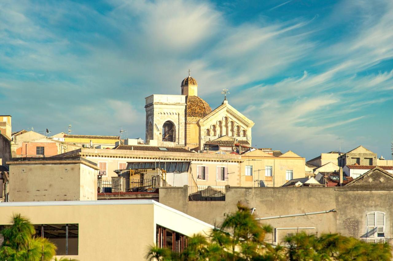 Colibri Prestige Rooms - Roman Ruins View カリアリ エクステリア 写真